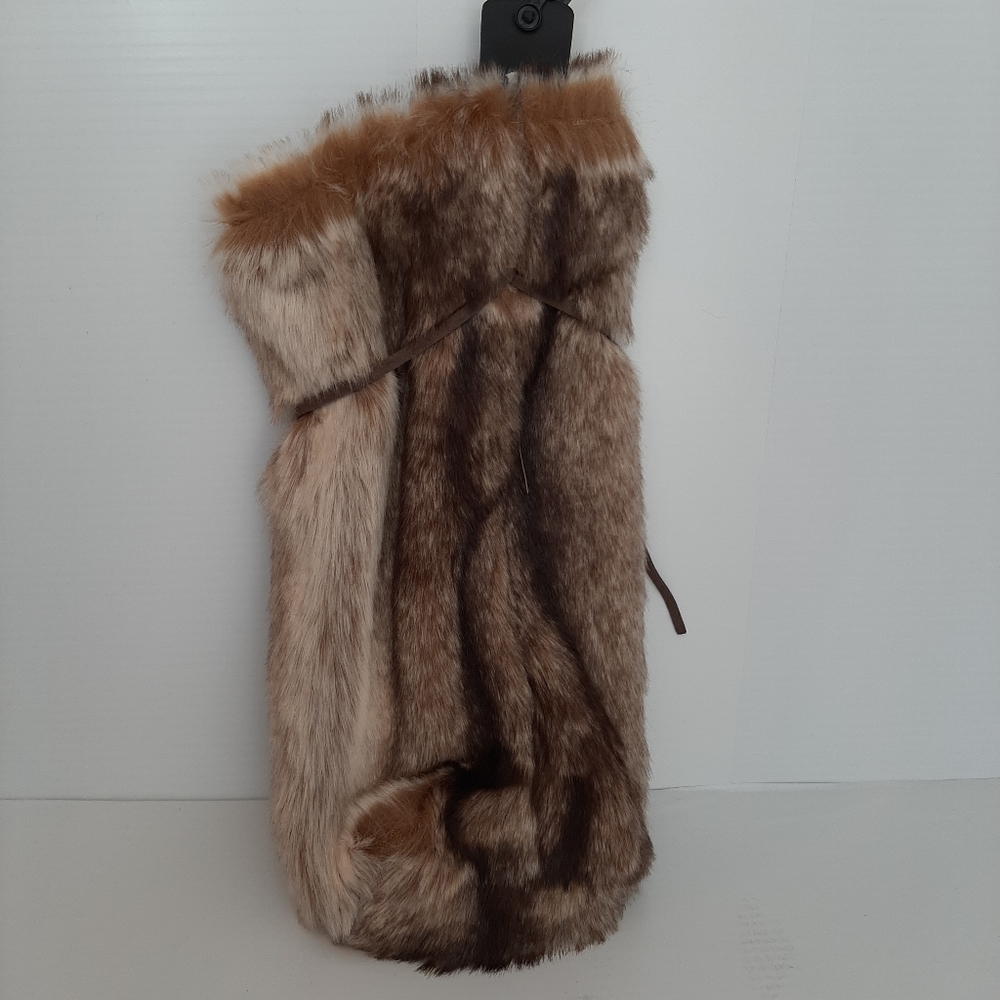 *Nicole Miller Faux Fur Wine Bottle Tote